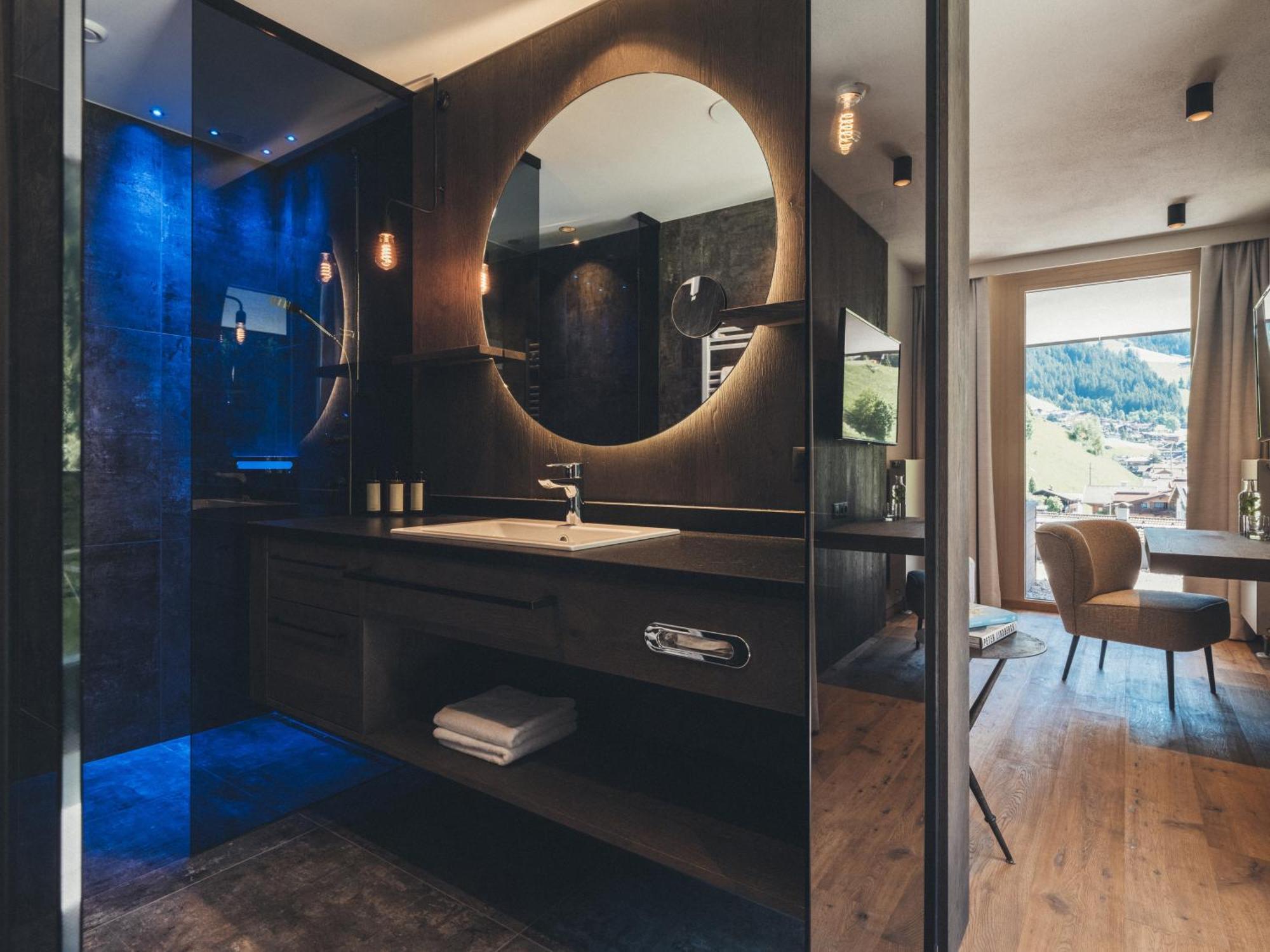 Hotel Tirolerhof 4 Sterne Superior Tux Luaran gambar